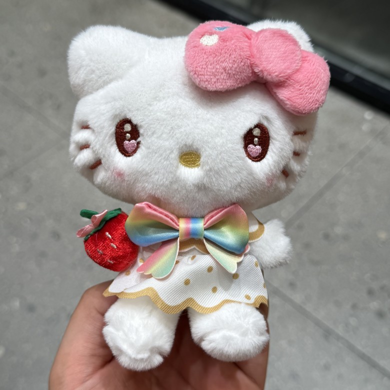 Car Accessories In Japan - Kuromi Hello Kitty Melody Sanrio Strawberry